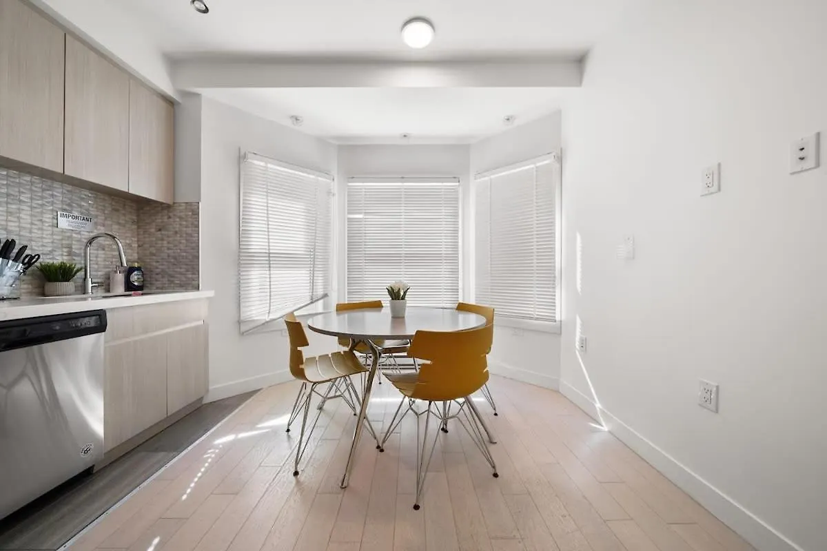 Cozy Condo In Trendy West End Dt With Free Parking 溫哥華 0*,