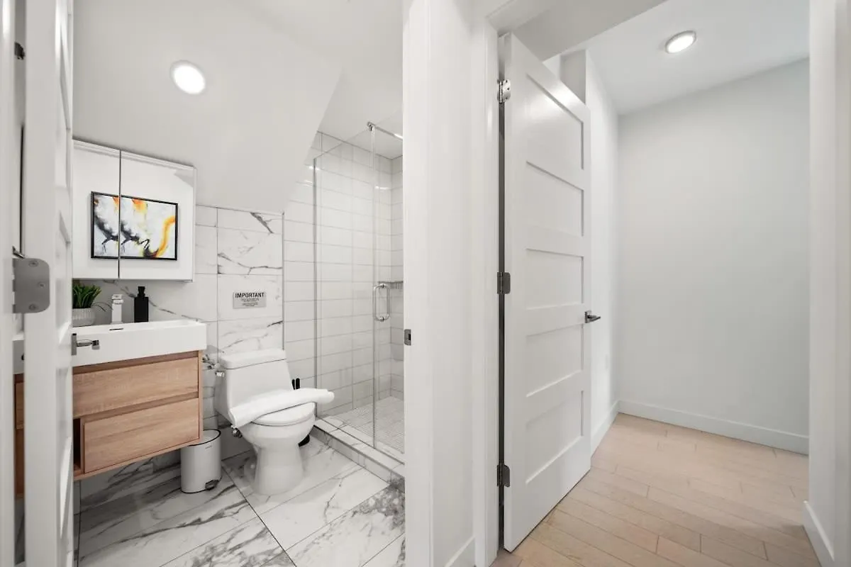 Cozy Condo In Trendy West End Dt With Free Parking 溫哥華 加拿大